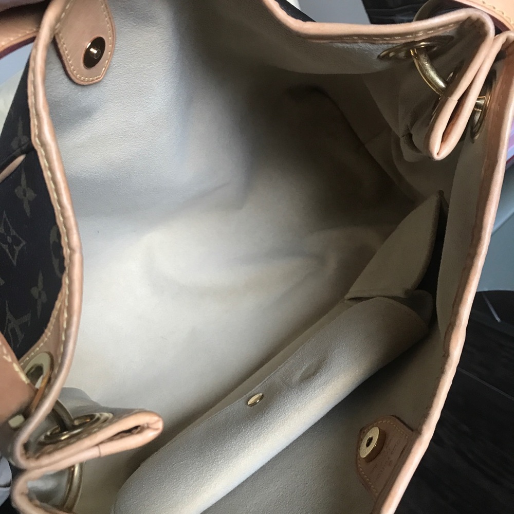 Louis Vuitton Galliera PM Monogram - Picture 4 of 8